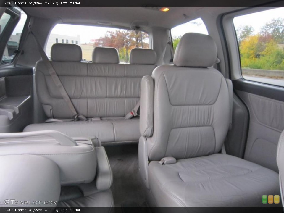 Quartz Interior Photo for the 2003 Honda Odyssey EX-L #38994117