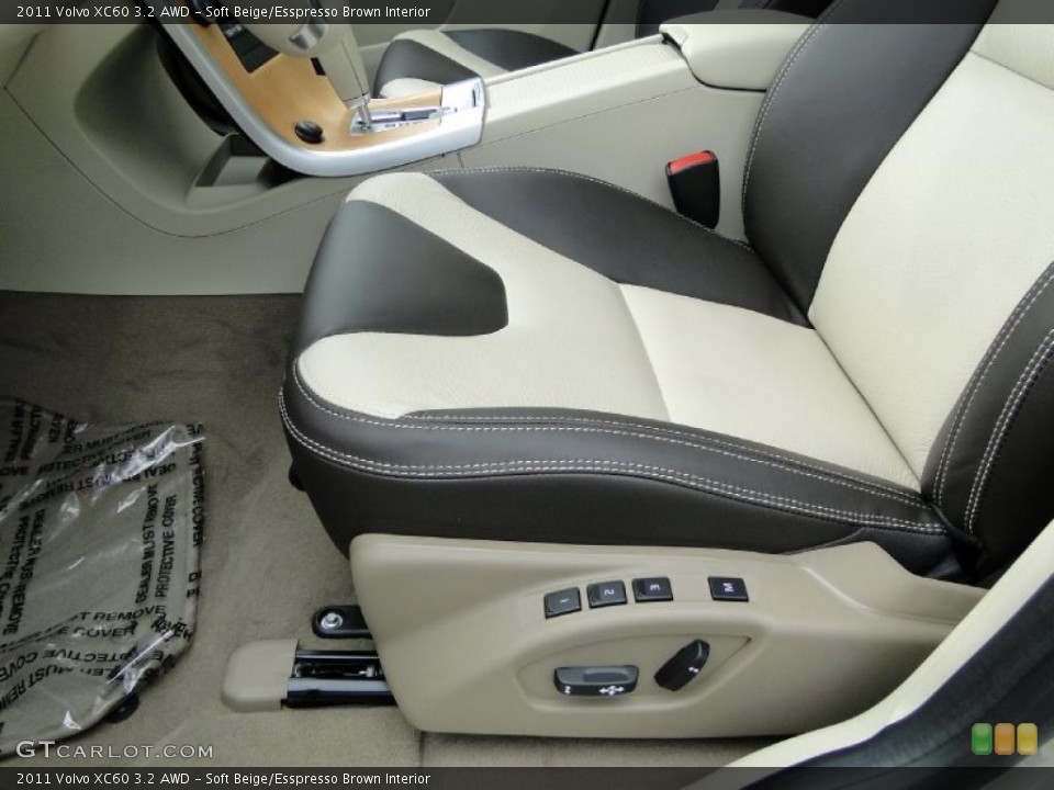 Soft Beige/Esspresso Brown Interior Photo for the 2011 Volvo XC60 3.2 AWD #38995818