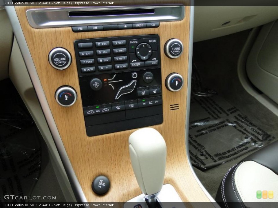 Soft Beige/Esspresso Brown Interior Controls for the 2011 Volvo XC60 3.2 AWD #38995858