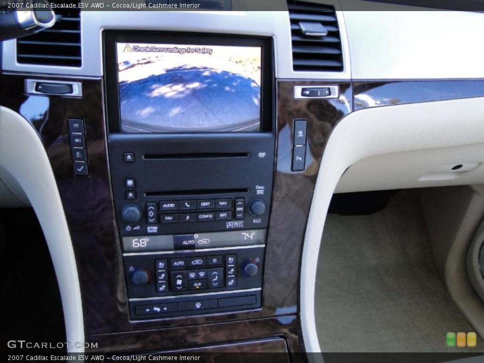 Cocoa/Light Cashmere Interior Controls for the 2007 Cadillac Escalade ESV AWD #38996546