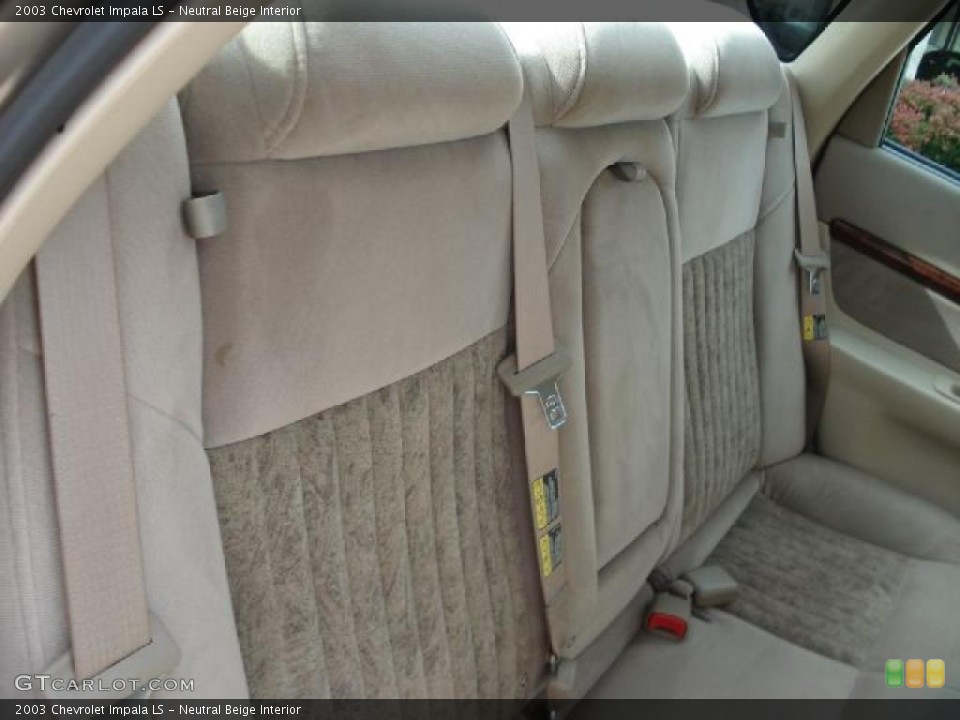 Neutral Beige Interior Photo for the 2003 Chevrolet Impala LS #38999294