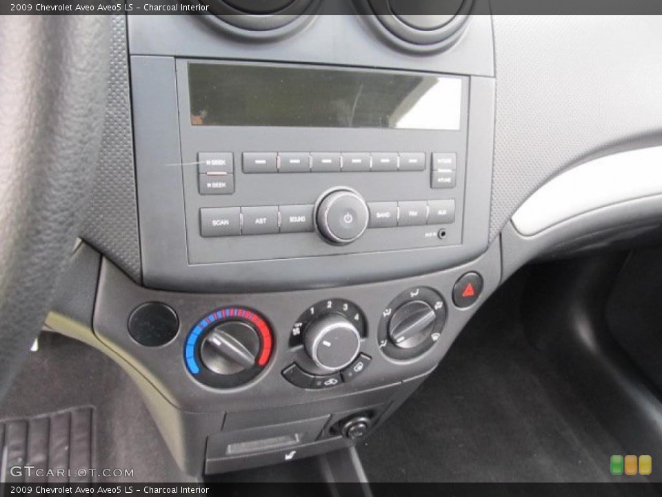 Charcoal Interior Controls for the 2009 Chevrolet Aveo Aveo5 LS #39000594