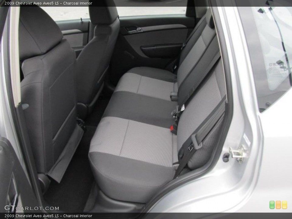 Charcoal Interior Photo for the 2009 Chevrolet Aveo Aveo5 LS #39000638