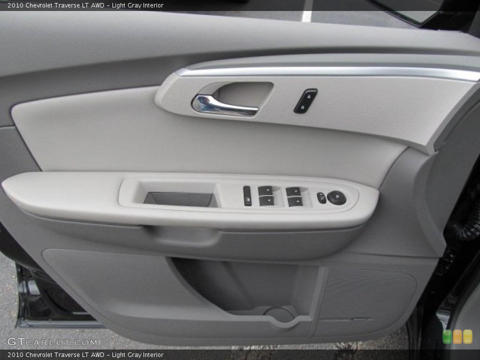 Light Gray Interior Door Panel for the 2010 Chevrolet Traverse LT AWD #39001886