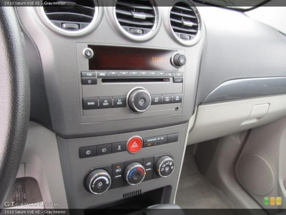 Gray Interior Controls for the 2010 Saturn VUE XE #39002978