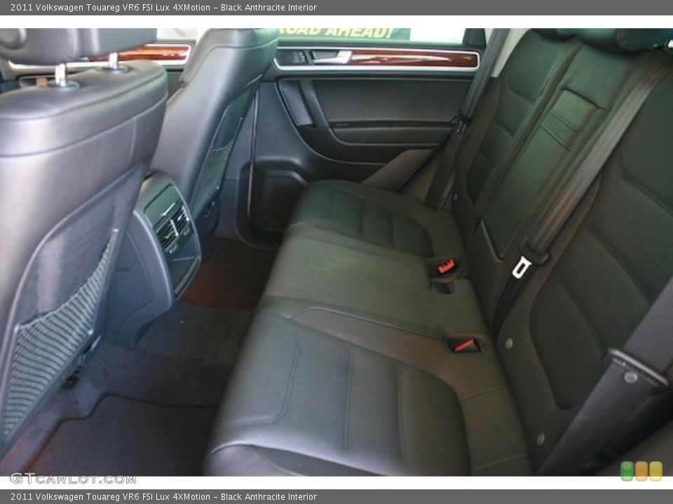 Black Anthracite Interior Photo for the 2011 Volkswagen Touareg VR6 FSI Lux 4XMotion #39003862