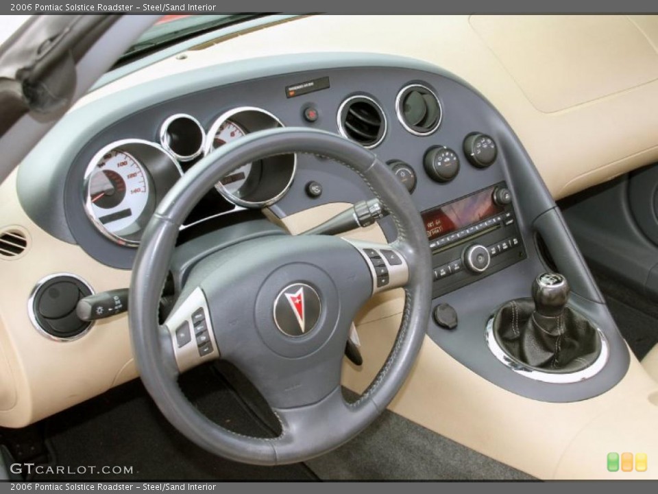 Steel/Sand Interior Photo for the 2006 Pontiac Solstice Roadster #39005150