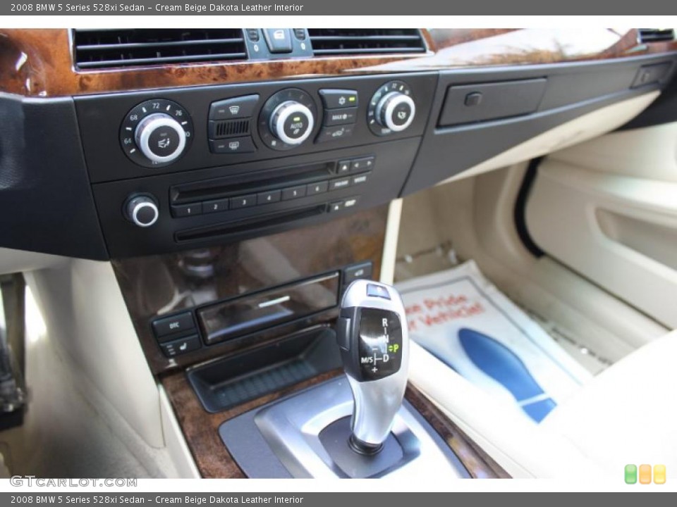 Cream Beige Dakota Leather Interior Controls for the 2008 BMW 5 Series 528xi Sedan #39009439
