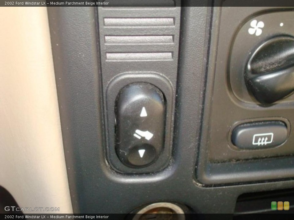 Medium Parchment Beige Interior Controls for the 2002 Ford Windstar LX #39019111