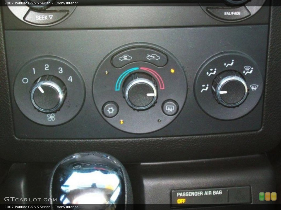 Ebony Interior Controls for the 2007 Pontiac G6 V6 Sedan #39019179