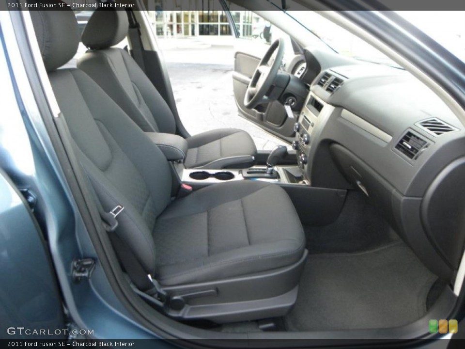 Charcoal Black Interior Photo for the 2011 Ford Fusion SE #39020763