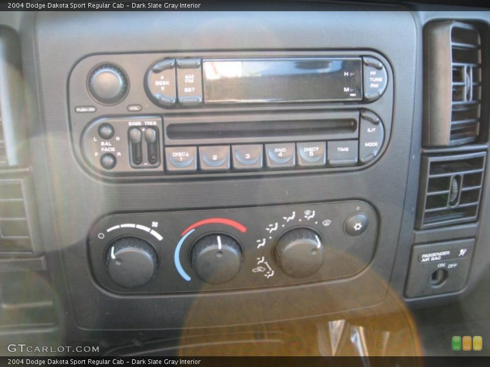 Dark Slate Gray Interior Controls for the 2004 Dodge Dakota Sport Regular Cab #39022127