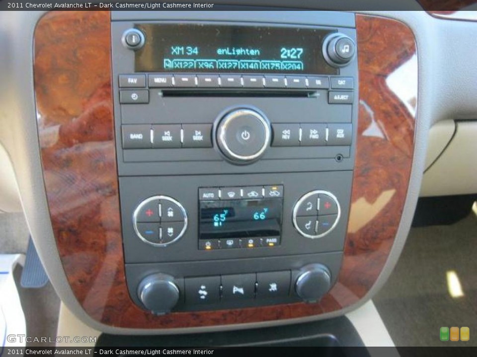 Dark Cashmere/Light Cashmere Interior Controls for the 2011 Chevrolet Avalanche LT #39023187