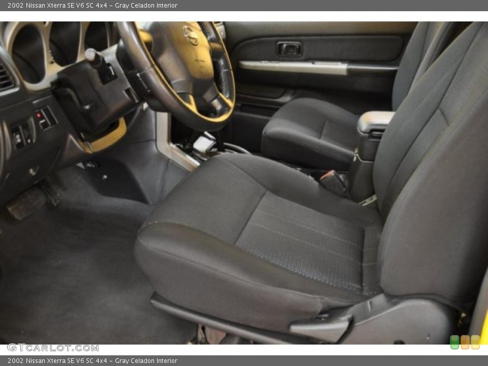 Gray Celadon Interior Photo for the 2002 Nissan Xterra SE V6 SC 4x4 #39026039