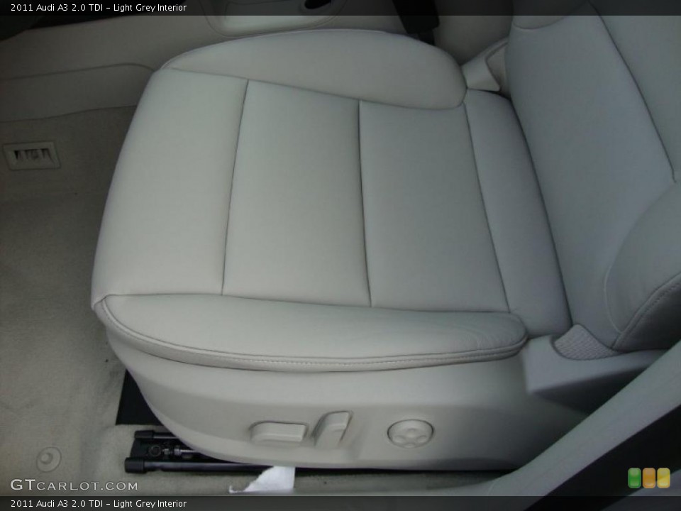 Light Grey Interior Photo for the 2011 Audi A3 2.0 TDI #39028667