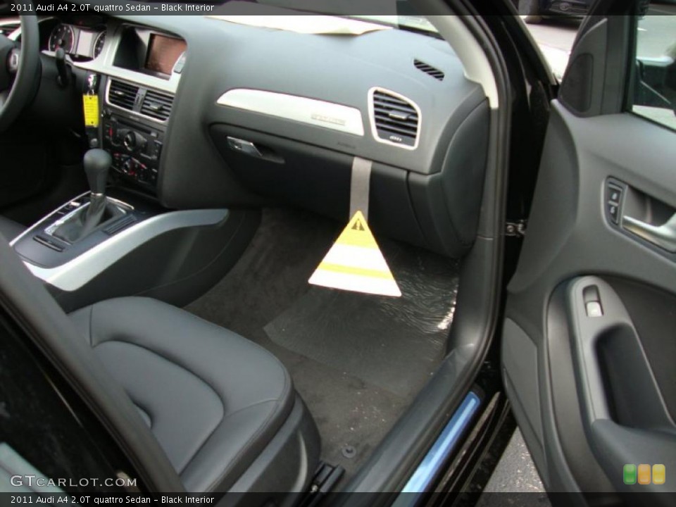 Black Interior Photo for the 2011 Audi A4 2.0T quattro Sedan #39030063