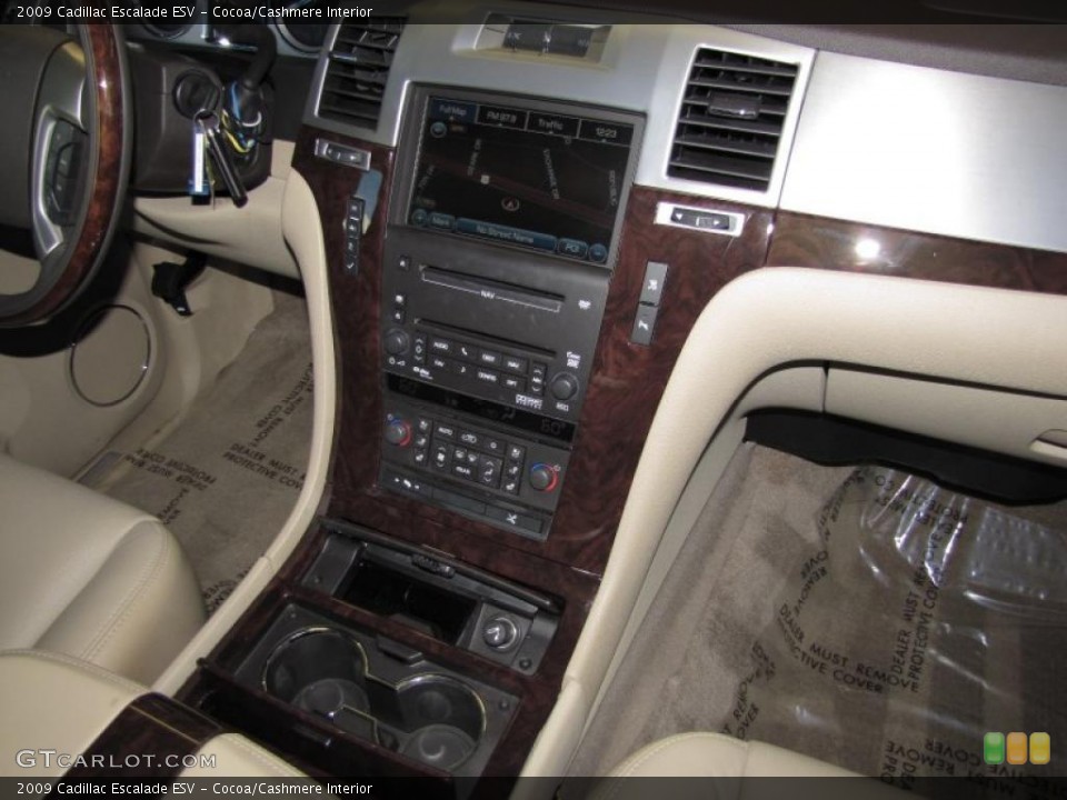 Cocoa/Cashmere Interior Controls for the 2009 Cadillac Escalade ESV #39030891