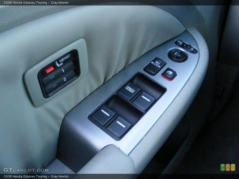 Gray Interior Controls for the 2008 Honda Odyssey Touring #39031511