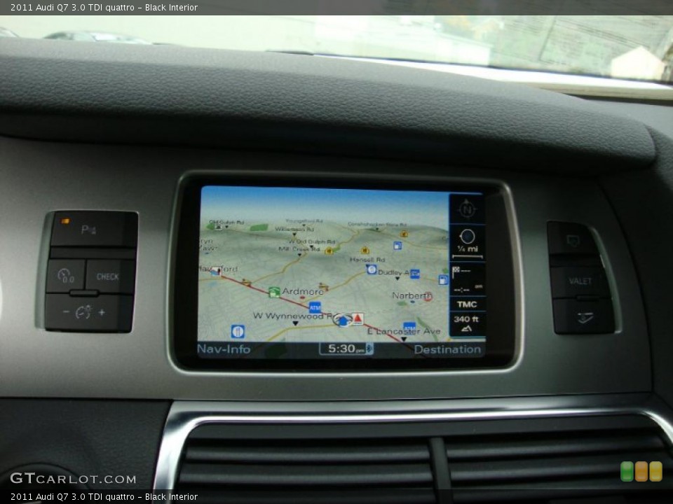 Black Interior Navigation for the 2011 Audi Q7 3.0 TDI quattro #39031871