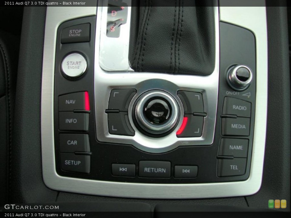 Black Interior Controls for the 2011 Audi Q7 3.0 TDI quattro #39031911