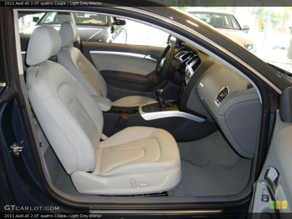 Light Grey Interior Photo for the 2011 Audi A5 2.0T quattro Coupe #39034163