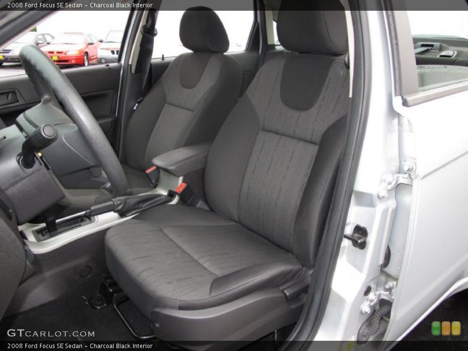 Charcoal Black Interior Photo for the 2008 Ford Focus SE Sedan #39035363