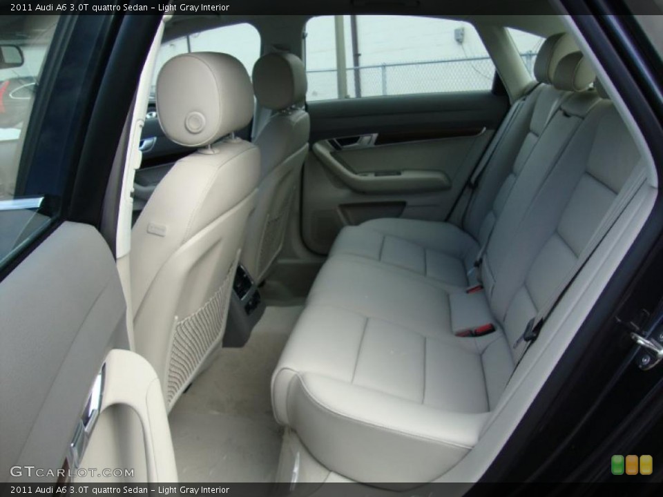 Light Gray Interior Photo for the 2011 Audi A6 3.0T quattro Sedan #39036435