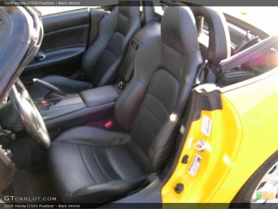 Black Interior Photo for the 2006 Honda S2000 Roadster #39040067