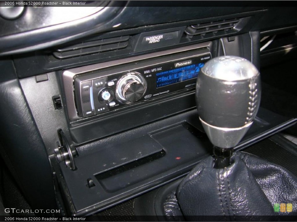 Black Interior Transmission for the 2006 Honda S2000 Roadster #39040191