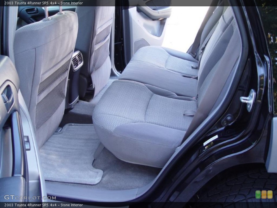 Stone Interior Photo for the 2003 Toyota 4Runner SR5 4x4 #39041803