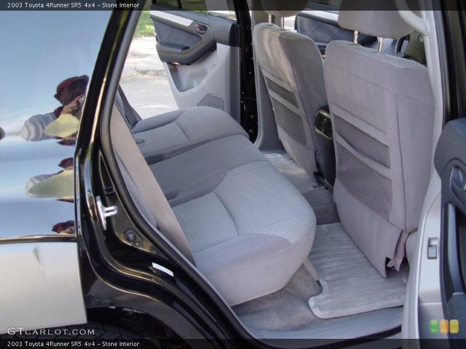 Stone Interior Photo for the 2003 Toyota 4Runner SR5 4x4 #39041855