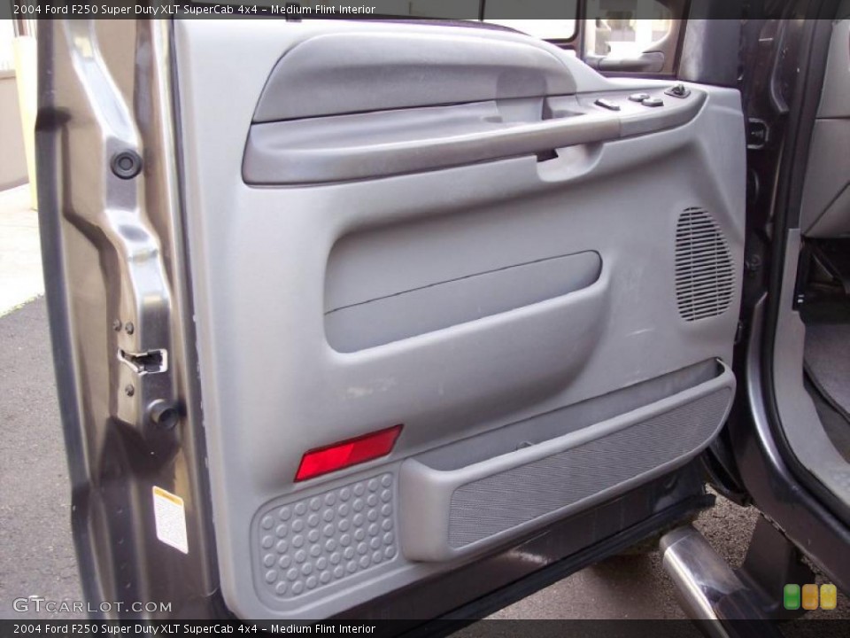 Medium Flint Interior Door Panel for the 2004 Ford F250 Super Duty XLT SuperCab 4x4 #39044139