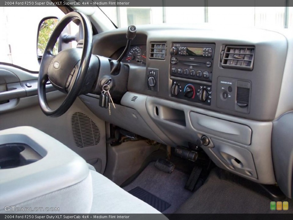 Medium Flint Interior Dashboard for the 2004 Ford F250 Super Duty XLT SuperCab 4x4 #39044220