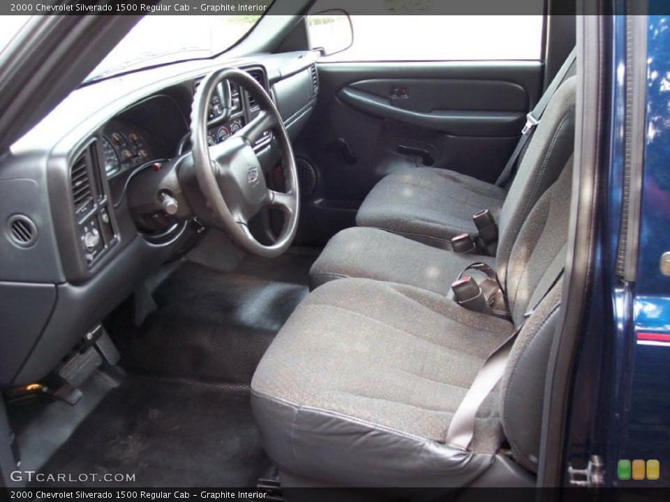 Graphite Interior Photo for the 2000 Chevrolet Silverado 1500 Regular Cab #39044732