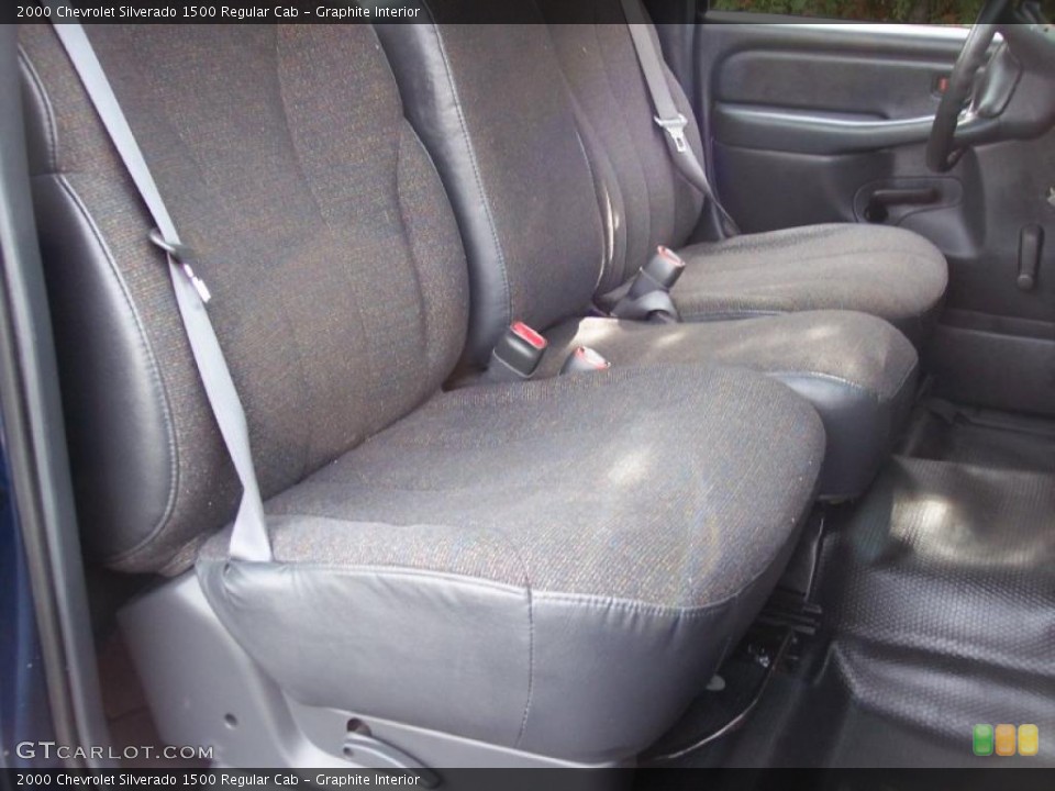Graphite Interior Photo for the 2000 Chevrolet Silverado 1500 Regular Cab #39044824