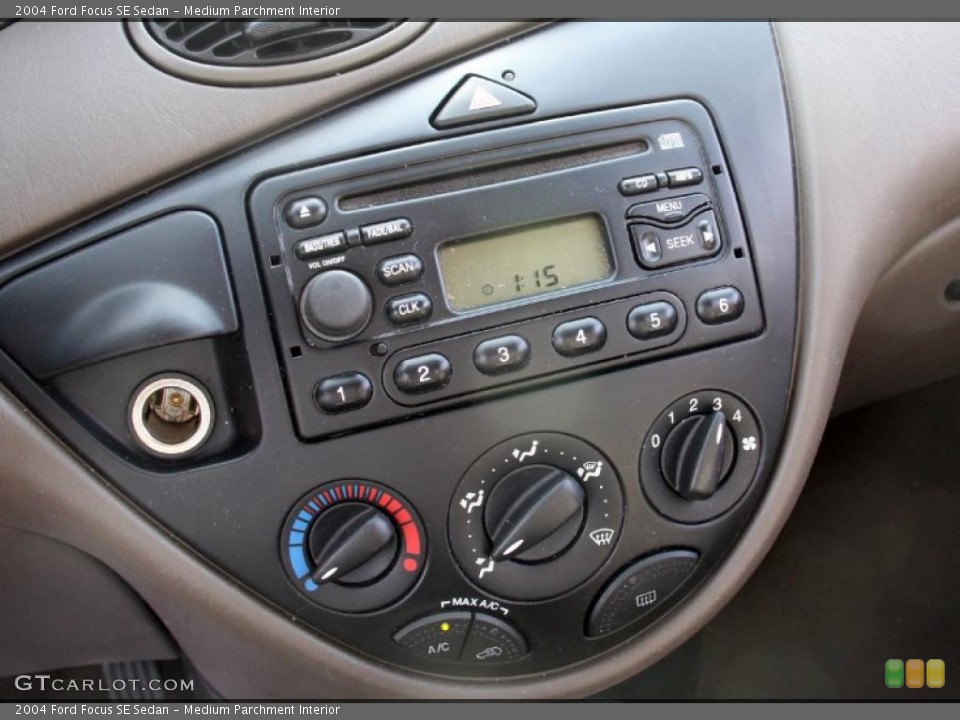 Medium Parchment Interior Controls for the 2004 Ford Focus SE Sedan #39044968