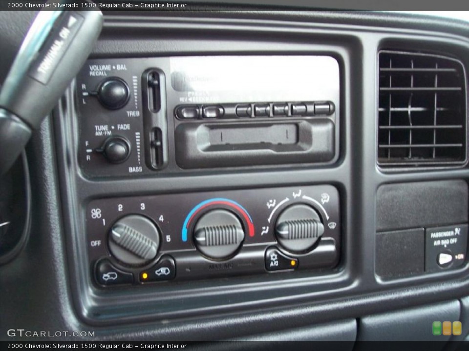Graphite Interior Controls for the 2000 Chevrolet Silverado 1500 Regular Cab #39045052