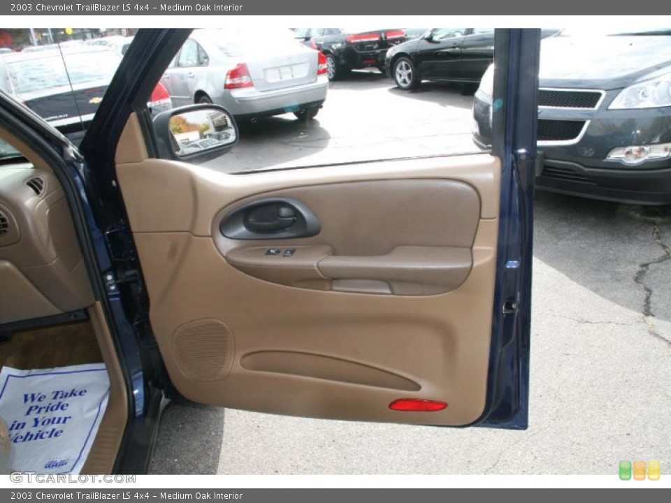 Medium Oak Interior Door Panel for the 2003 Chevrolet TrailBlazer LS 4x4 #39045176