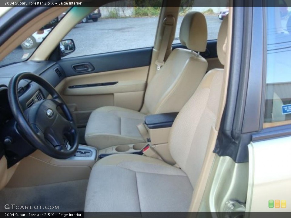 Beige Interior Photo for the 2004 Subaru Forester 2.5 X #39048332