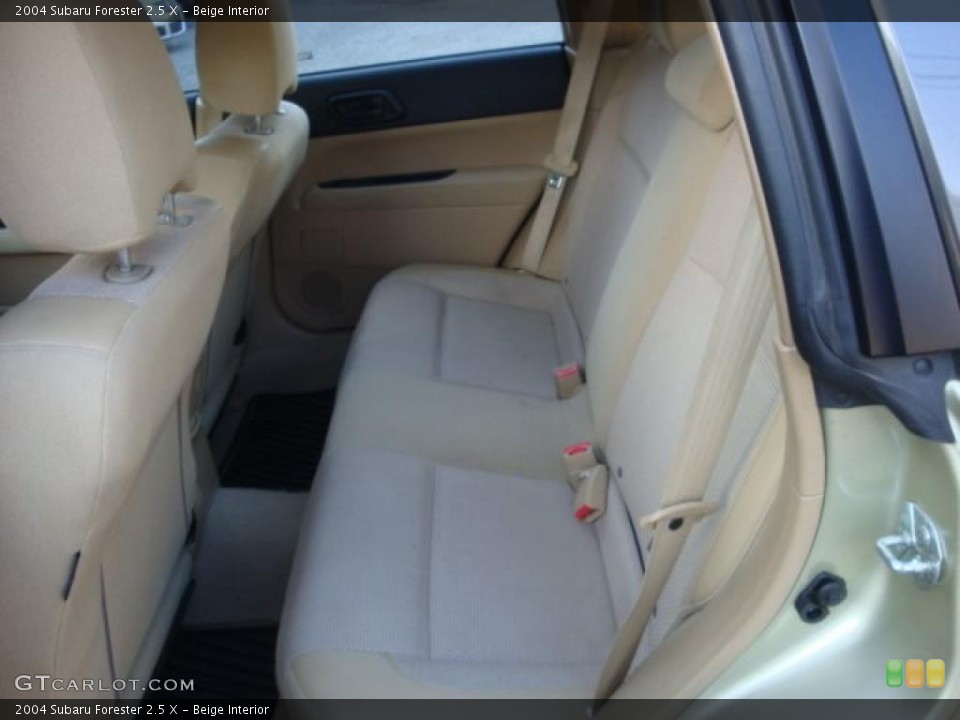 Beige Interior Photo for the 2004 Subaru Forester 2.5 X #39048344