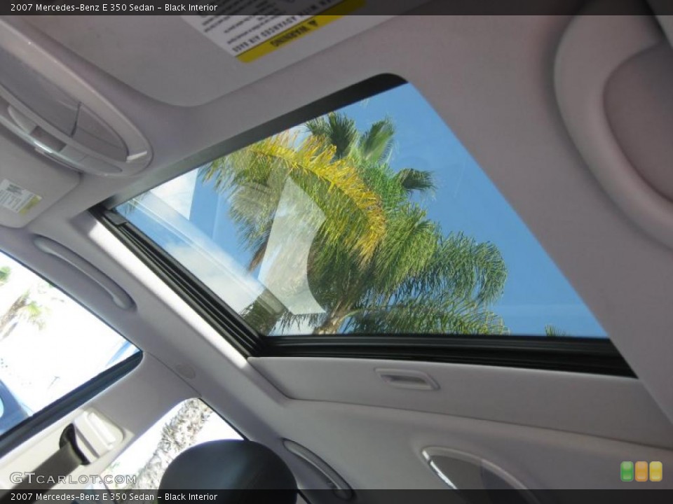 Black Interior Sunroof for the 2007 Mercedes-Benz E 350 Sedan #39051588