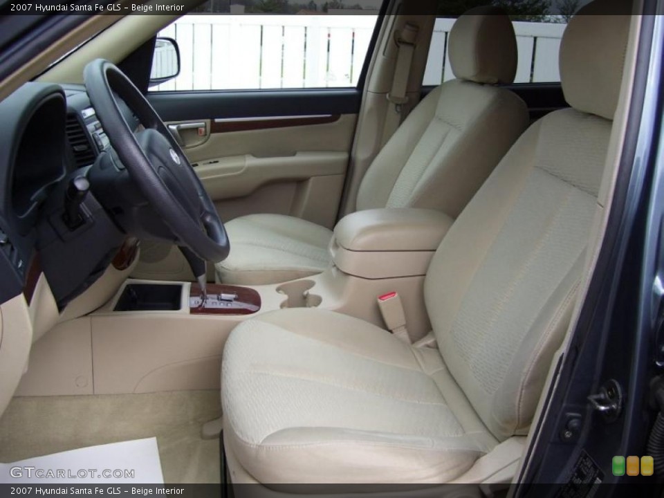 Beige Interior Photo for the 2007 Hyundai Santa Fe GLS #39053992