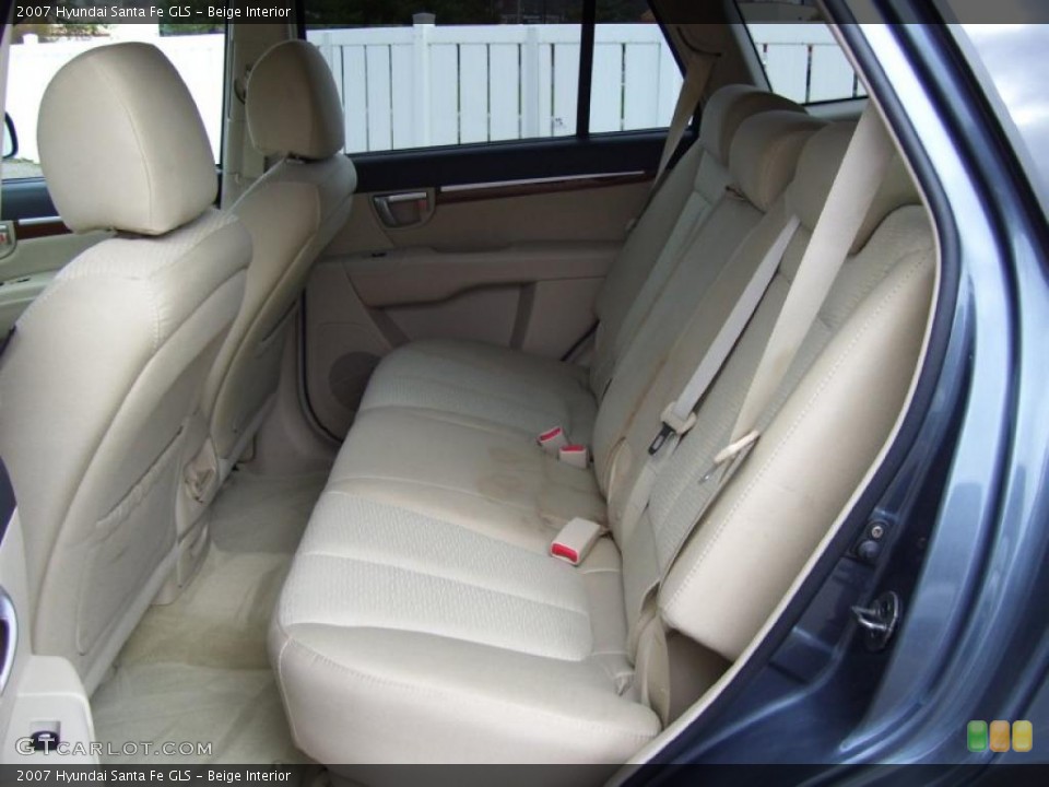 Beige Interior Photo for the 2007 Hyundai Santa Fe GLS #39054012