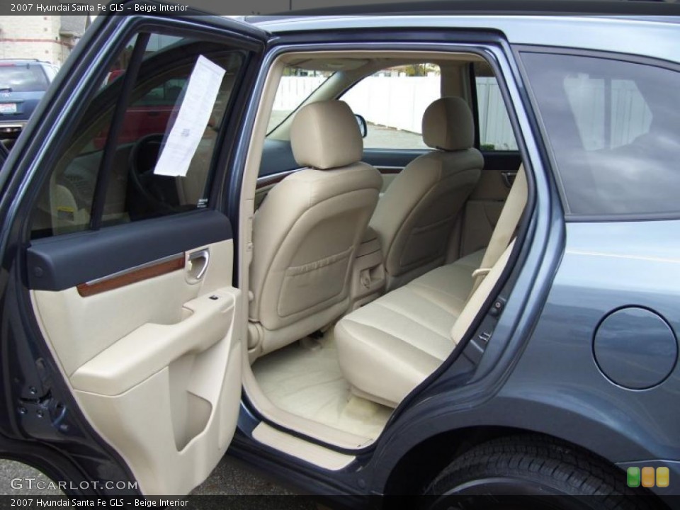 Beige Interior Photo for the 2007 Hyundai Santa Fe GLS #39054024