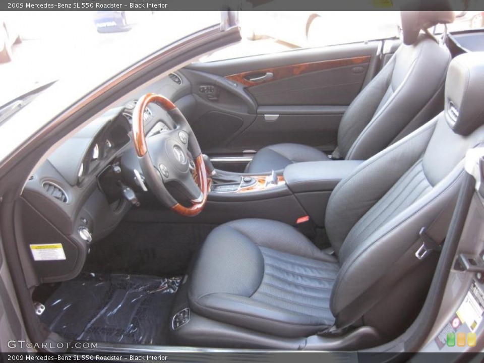 Black Interior Photo for the 2009 Mercedes-Benz SL 550 Roadster #39054116