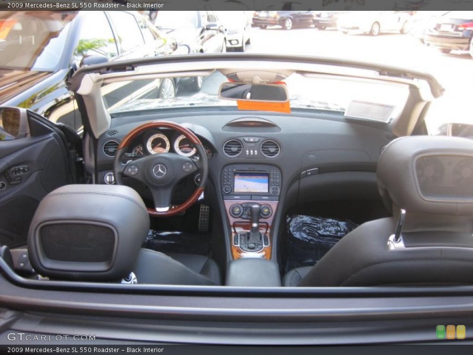 Black Interior Dashboard for the 2009 Mercedes-Benz SL 550 Roadster #39054168
