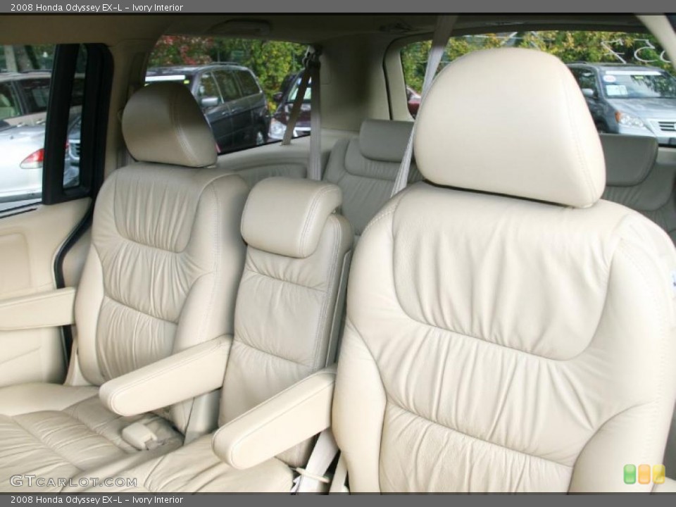 Ivory Interior Photo for the 2008 Honda Odyssey EX-L #39054244