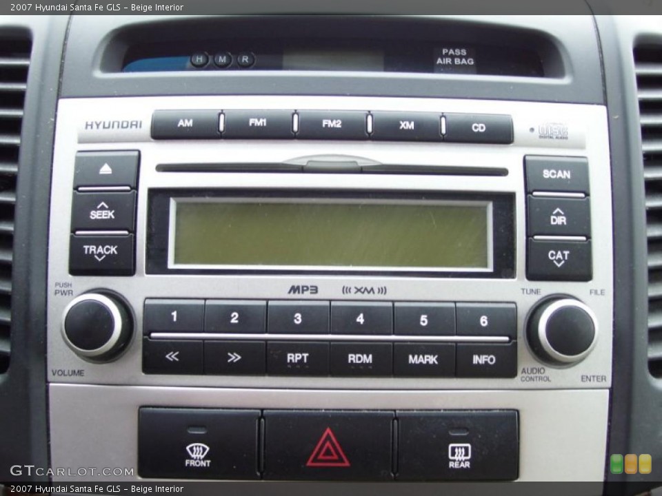 Beige Interior Controls for the 2007 Hyundai Santa Fe GLS #39054252