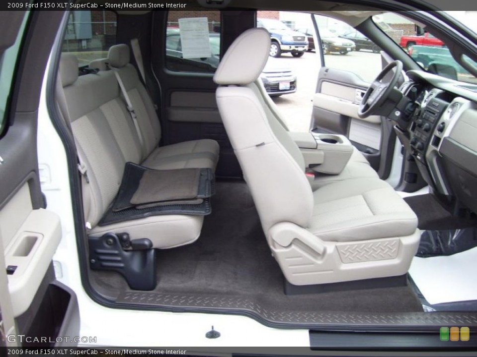 Stone/Medium Stone Interior Photo for the 2009 Ford F150 XLT SuperCab #39054564