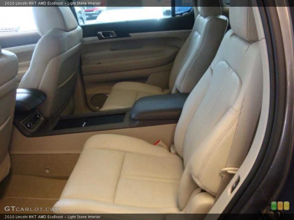 Light Stone Interior Photo for the 2010 Lincoln MKT AWD EcoBoost #39054980